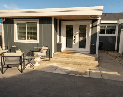 Private entrance and gated parking at Rockcliffe Getaway vacation rental in Oliver BC wine country